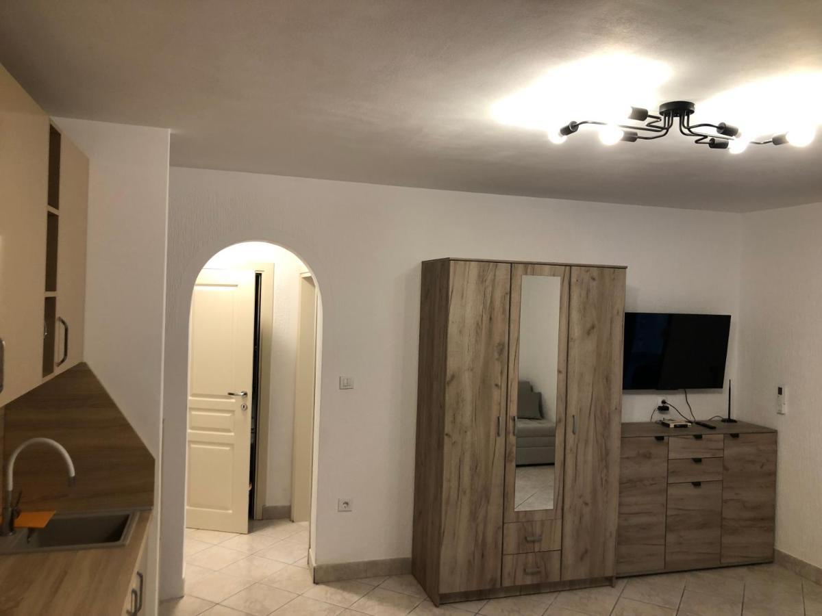 Apartmani Lime Petrovac Buitenkant foto