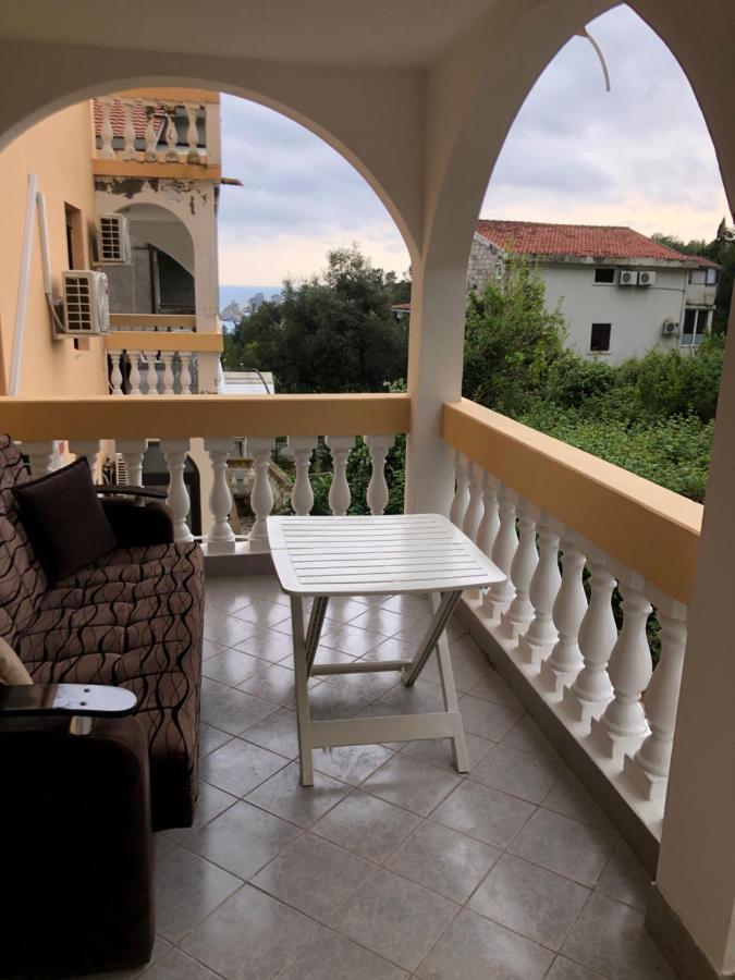 Apartmani Lime Petrovac Buitenkant foto