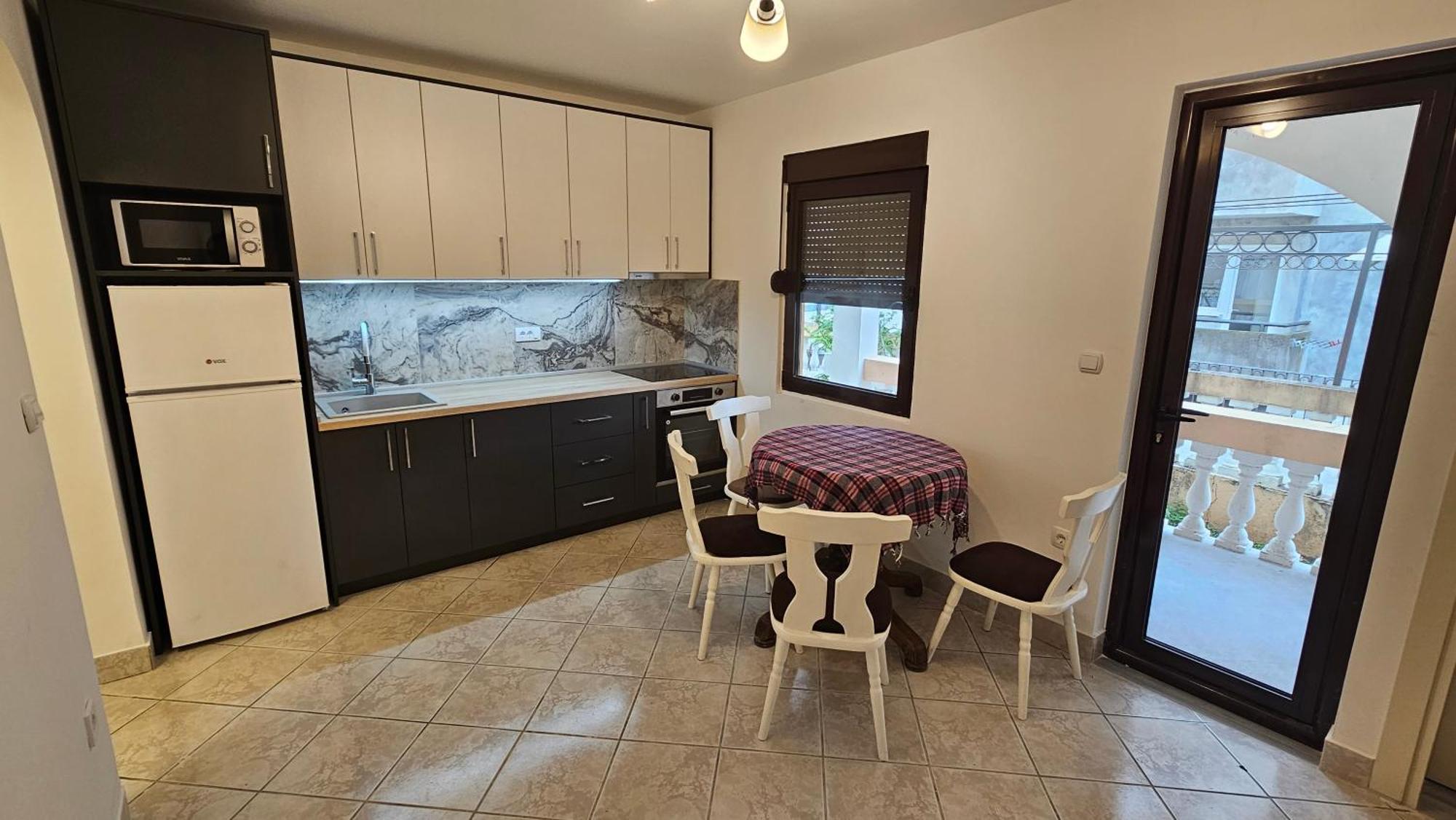 Apartmani Lime Petrovac Buitenkant foto