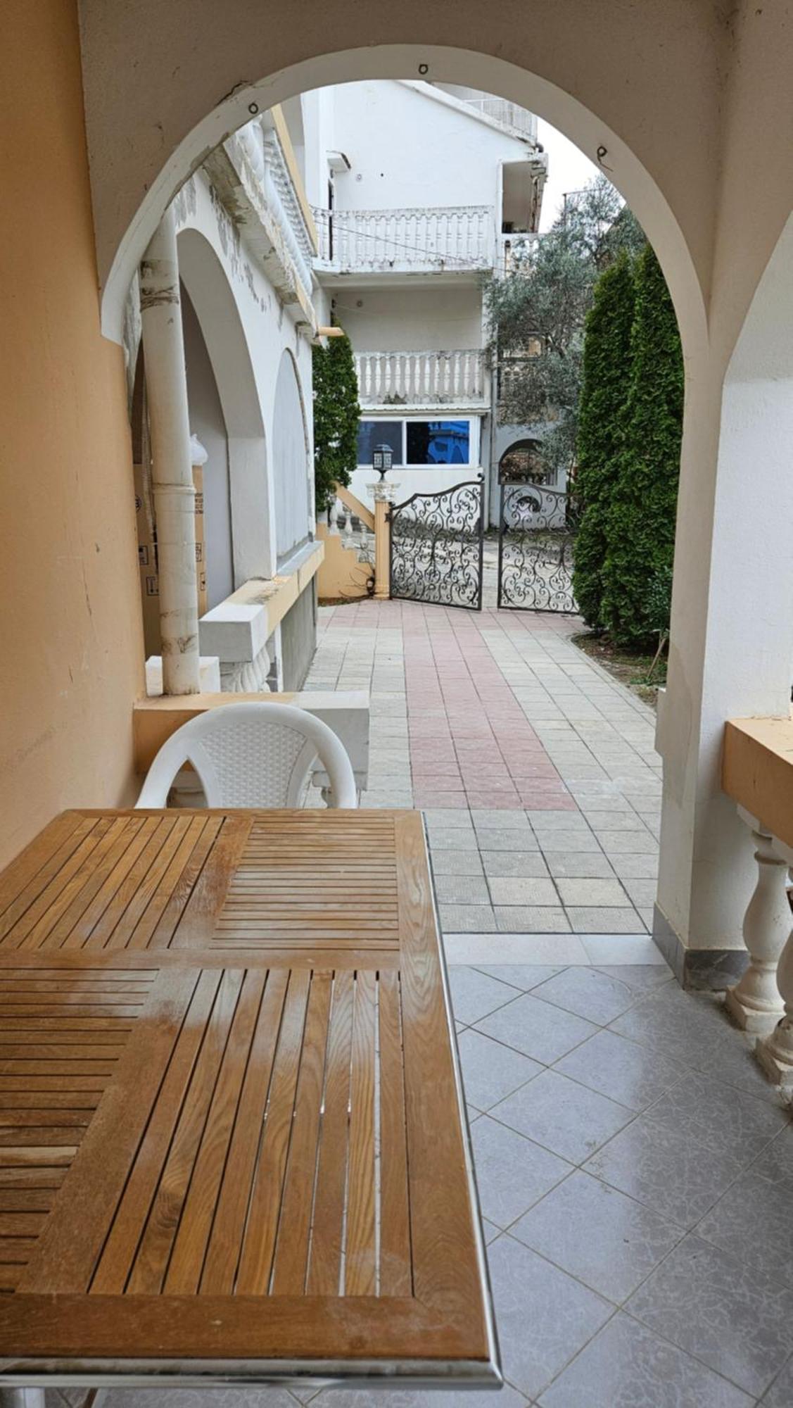 Apartmani Lime Petrovac Buitenkant foto