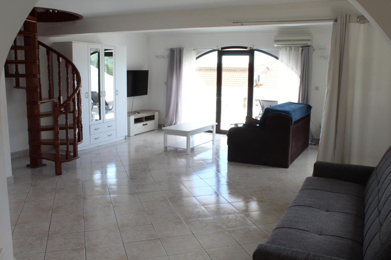 Apartmani Lime Petrovac Buitenkant foto